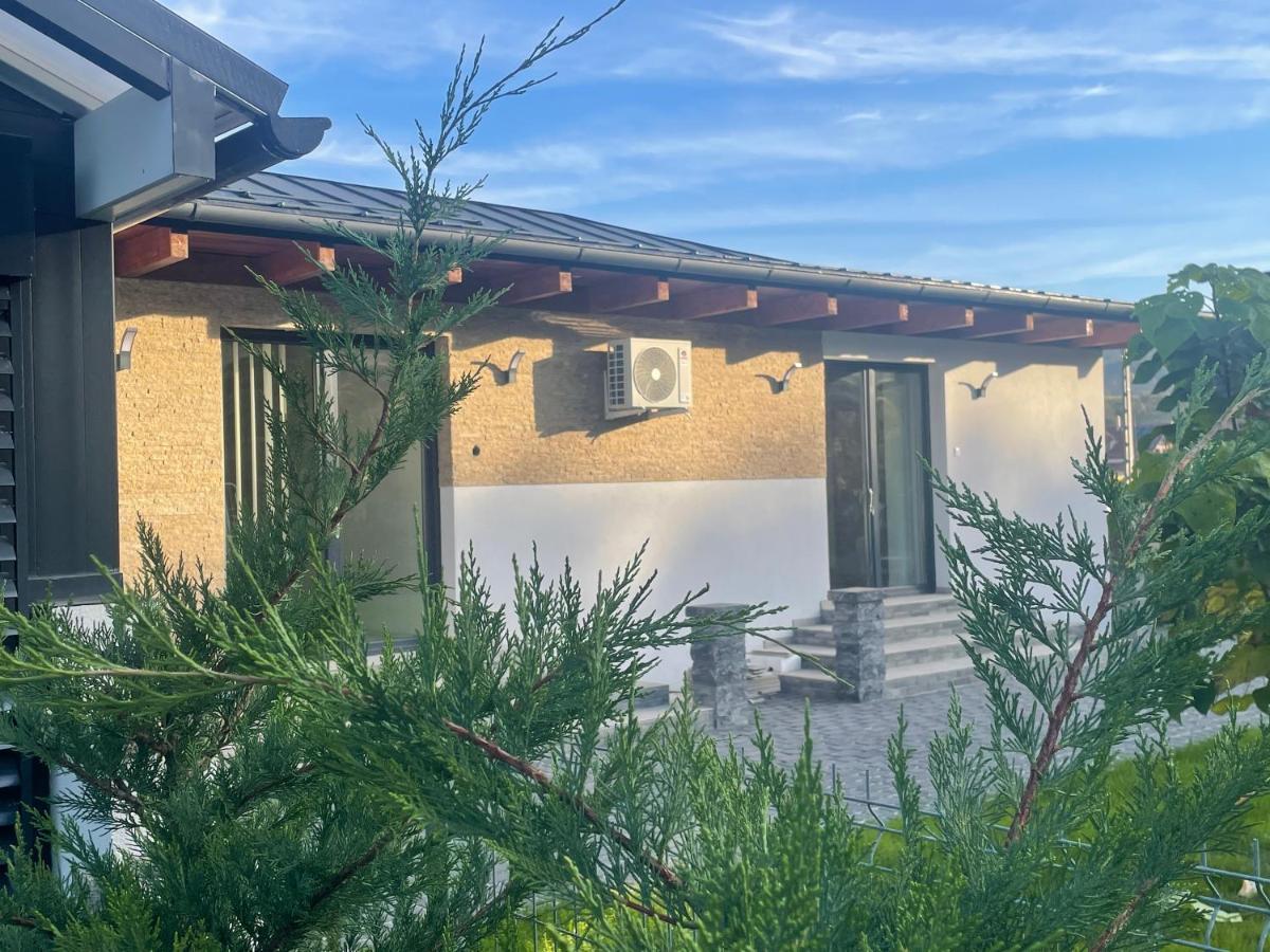 Gyori Vendeghaz Hotel Demjen Exterior photo